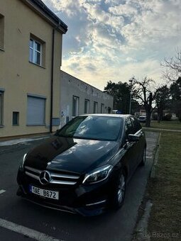 Mercedes Benz B-Class 2.2 nafta v automatu