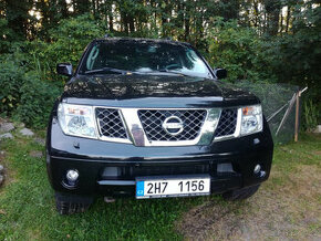 Nissan Pathfinder - 1