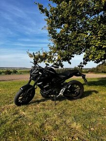 Yamaha MT-125 tech black 2023 - 1