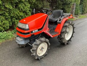 Japonský malotraktor Kubota B52, 15 koní