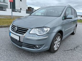 VW TOURAN 2.0 TDI 103kw DSG, r.v. 2008, NOVÁ STK, HIGHLINE