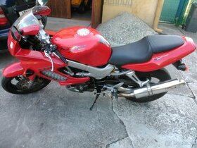 Honda VTR 1000 firestorm