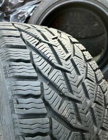 Riken Snow 225/40 R18 92V