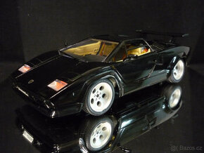 Lamborghini Countach černý Bburago 1/18