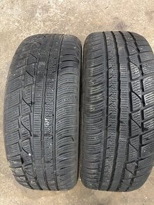 Zimní gumy Linglong Green-Max Winter UHP 215/55 R17