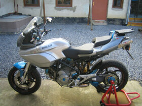 Multistrada 1000 DS