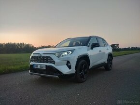 Toyota Rav4 Hybrid Selection původ ČR