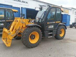 Teleskopický manipulátor JCB 542-70 Agri Xtra Stage V