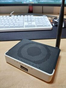 router Netis + switch TP link 8x  10-100Mbps - 1