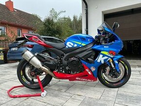 Suzuki gsxr 750