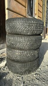 215/60 R16 Zimní DUNLOP