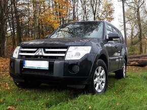 Mitsubischi Pajero 3.2 Di r.2012 manual - 1