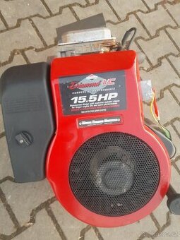 MOTOR BRIGGS STRATTON 15.5 HP - 1