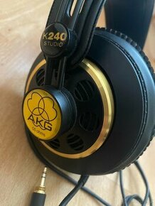 Sluchatka AKG K240 STUDIO