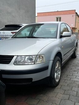 Volkswagen Passat B5 1.9 TDI - nepojízdný