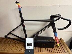 Colnago V4Rs - 455, UAE Emirates - 1