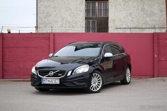 Volvo V60 D5 Momentum Geartronic