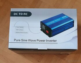 Měnič napětí Carspa 600W čistá sinus z 12V na 230V