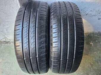 Pár letních pneu Barum Bravuris 5 195/60 R15