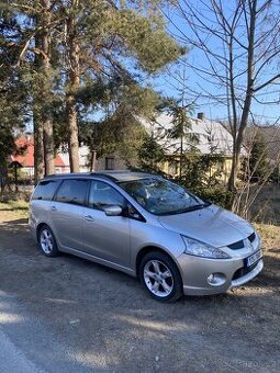 Mitsubishi Grandis 2.0 - 1