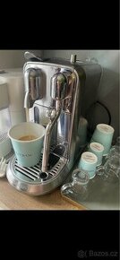 Nespresso luxusní kavovar na kapsle a mléko