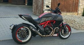 DUCATI Diavel 2015