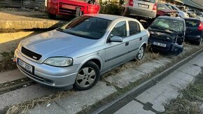 opel astra 1,6i na díly