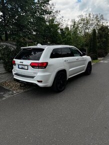 Jeep Grand Cherokee SRT