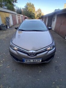 Toyota Auris combi 1,6 97kw r.2016