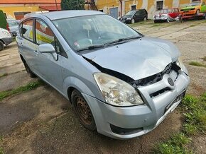 Toyota corolla verso 2009 2.2D-4d 100kw - 1