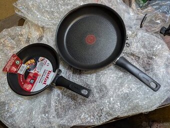 Sada pánví Tefal Easy Chef G2709072 Sada pánví 22 a 28 cm