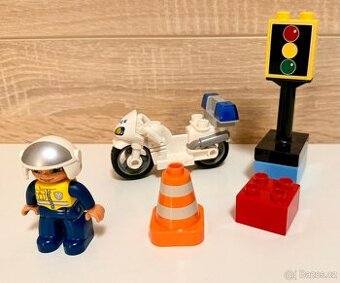 Lego Duplo 5679 Policejní motorka