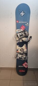 Snowboard 157 cm + snb boty