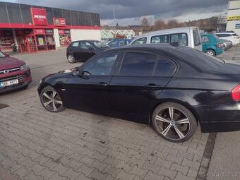 BMW 320 i e 90 2006