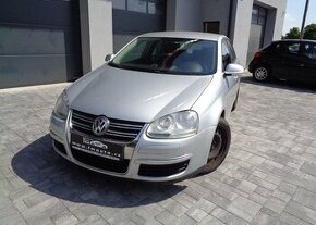 Volkswagen Jetta 1.6 16V benzín automat 75 kw - 1