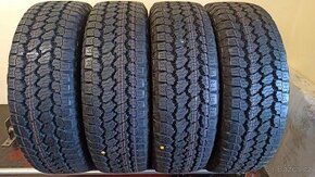 Goodyear 215/70 R16 104T 9,5mm