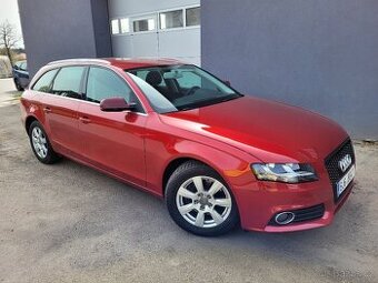 AUDI A4 1.8TFSI, r.10, 111 000km - SERVISKA, VELMI PĚKNÁ