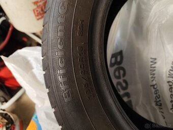 Goodyear Efficientgrip

195/60 R16 letní pneu