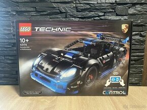 LEGO® Technic 42176 Závodní auto Porsche GT4 e Performance - 1