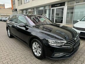 VW Passat B8 2.0 TDI 110kW DSG Webasto ACC Kamera Navi LED