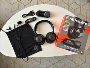 Sluchátka SteelSeries Arctis Nova Pro