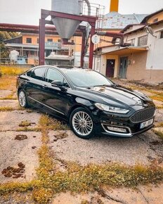 Ford Mondeo Vignale-TOP STAV