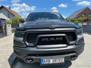 Dodge Ram Rebel LPG ČR 1.MAJITTEL 5,7 HEMI