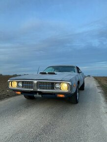 Dodge Charger 1973, 360 - V8