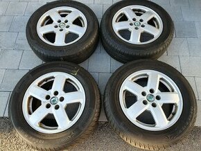 Alu kola skoda 5x100 r15 6j et38 pneu 195/65/15