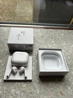 Apple AirPods 4 s potlačováním hluku