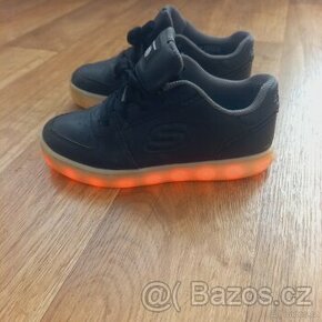 Skechers Energy Lights vel. 33