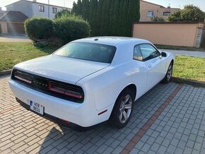 Dodge Challenger - 1