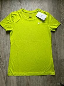 Sportovní nové tričko Nike DRIVE-FIT