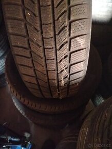 235/60 R18 zimní